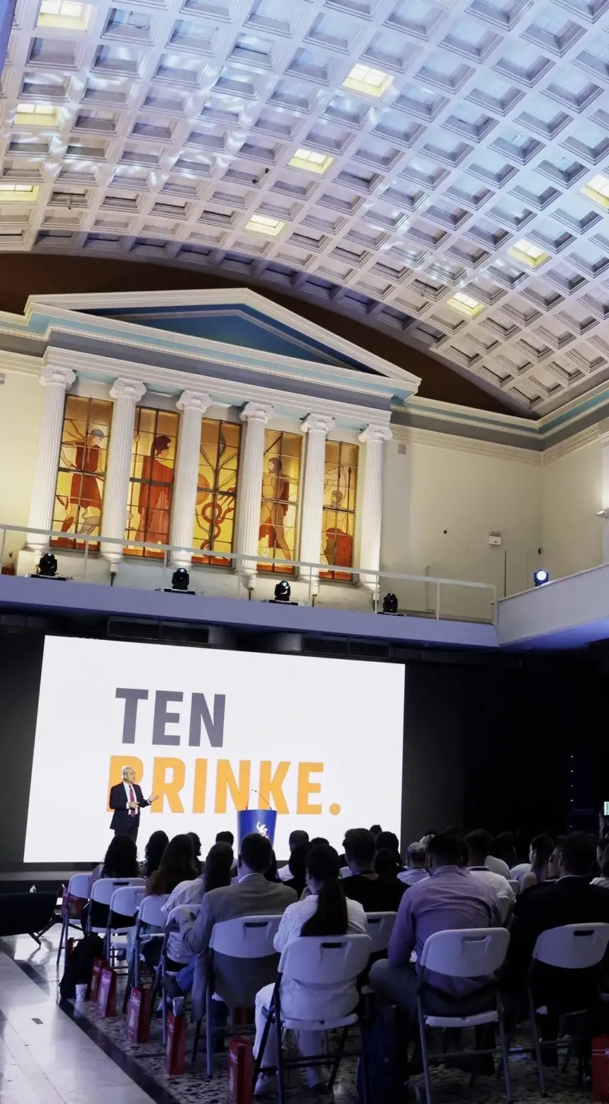 Leaders of the Greek Economy: Ενώνοντας το επιχειρείν με τη νέα γενιά